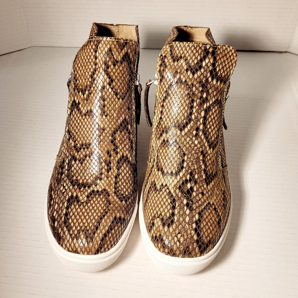 Bernie Mev Snake Print Wedge Sneakers